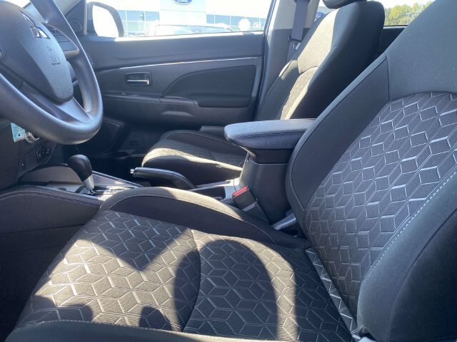 Used 2023 Mitsubishi Outlander Sport AWD image 14