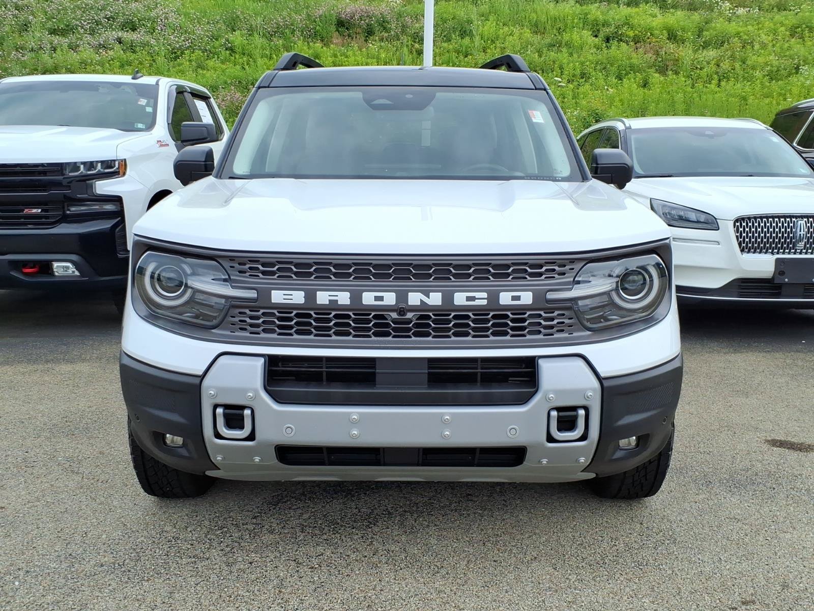Certified 2025 Ford Bronco Sport Badlands w/ Badlands Tech Package AWD/4WD image 2