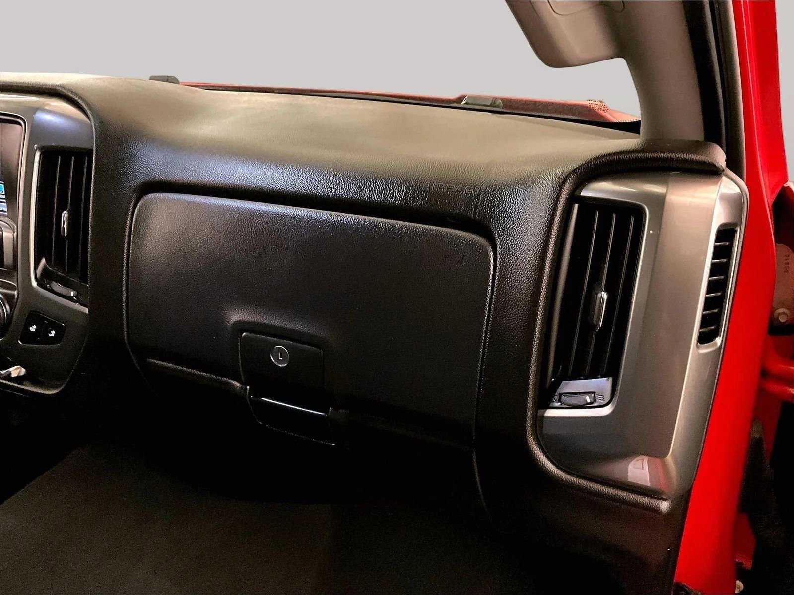 Used 2019 Chevrolet Silverado 1500 LT w/ All Star Edition image 15