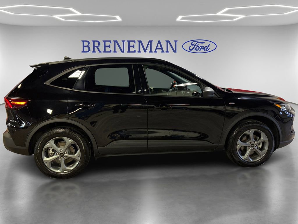 Certified 2025 Ford Escape ST-Line image 8