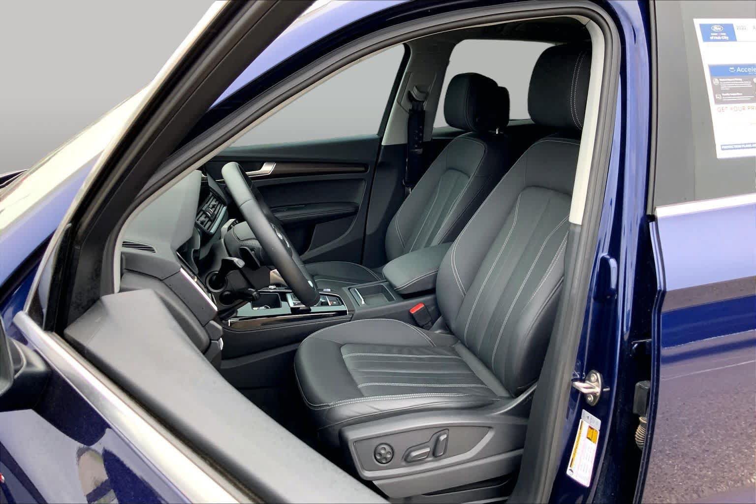 Used 2022 Audi Q5 2.0T Premium Plus w/ Premium Plus Package AWD/4WD image 8