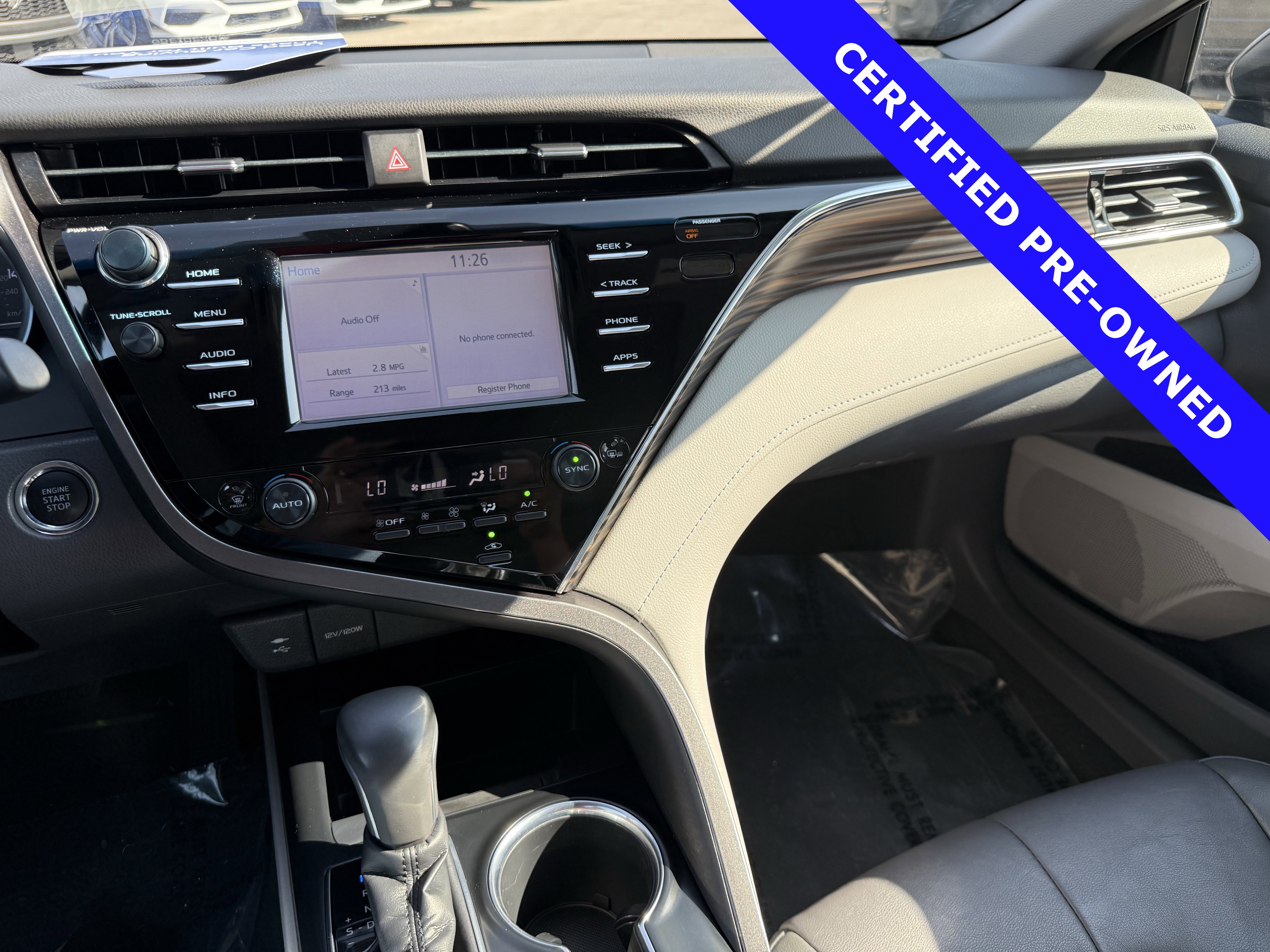 Used 2018 Toyota Camry XLE image 26