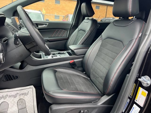 Certified 2024 Ford Edge ST-Line AWD/4WD image 18