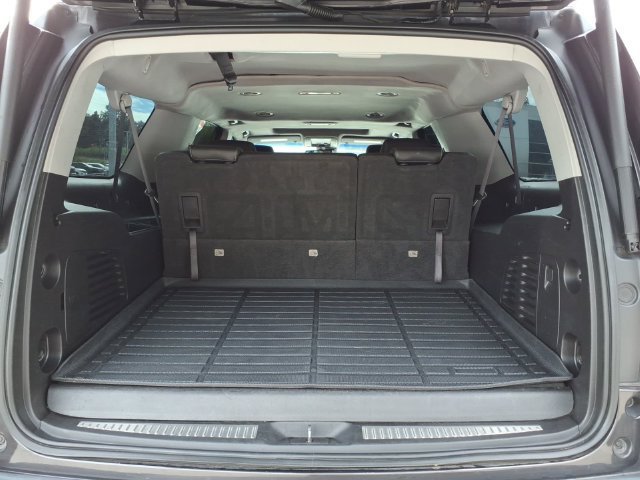 Used 2018 Chevrolet Suburban LT AWD/4WD image 12