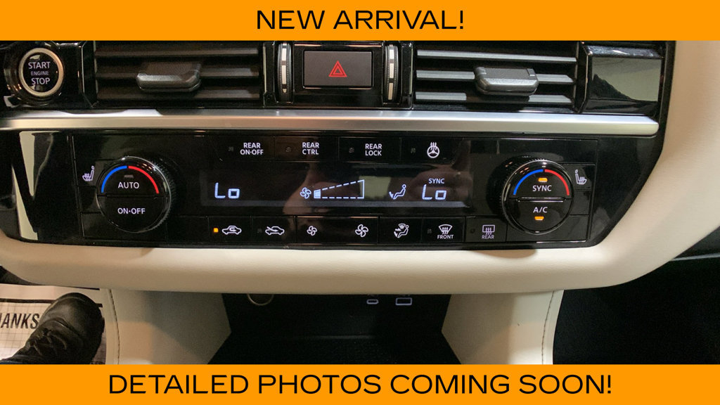 Used 2022 Nissan Pathfinder SL w/ SL Black Package AWD/4WD image 39