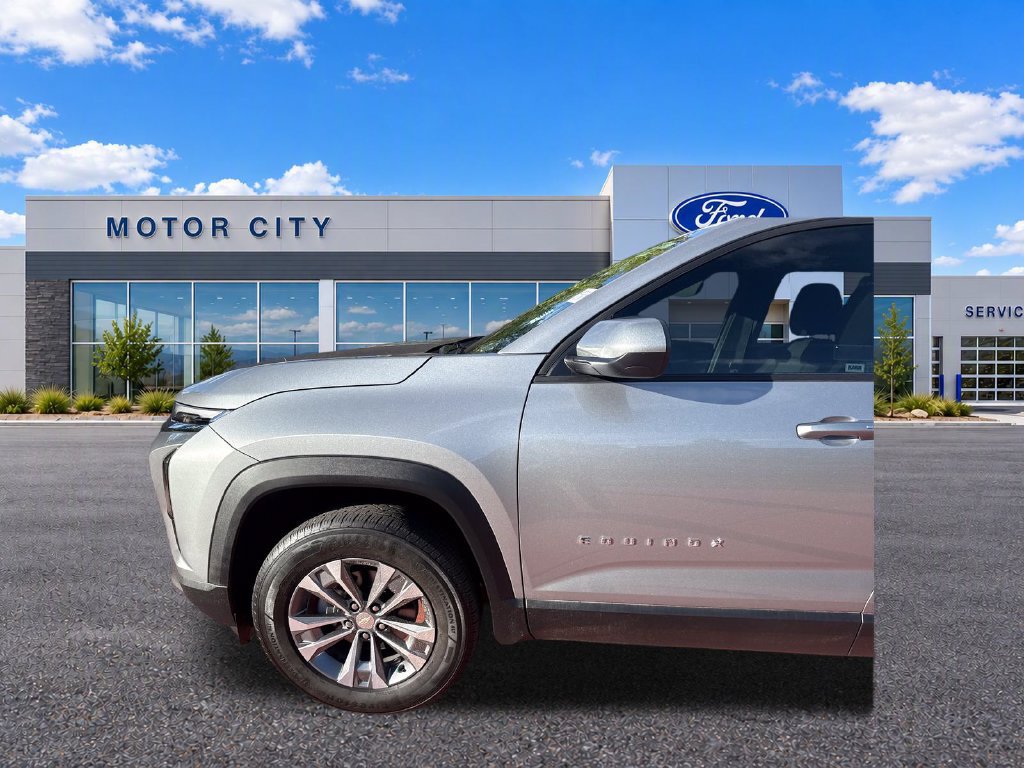 Used 2025 Chevrolet Equinox LT FWD image 35