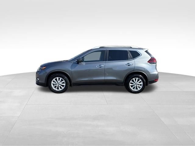 Used 2018 Nissan Rogue SV w/ Premium Package image 2