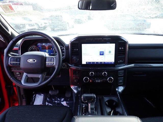 Certified 2022 Ford F150 XLT w/ Equipment Group 302A High image 21
