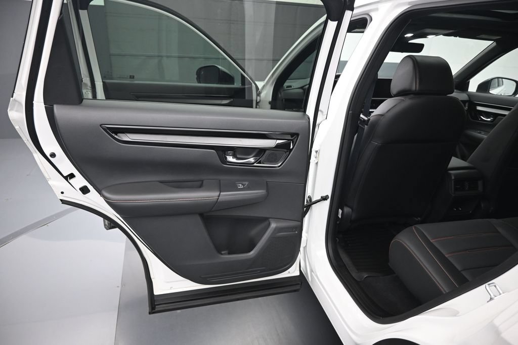 Used 2025 Honda CR-V Sport Touring image 10