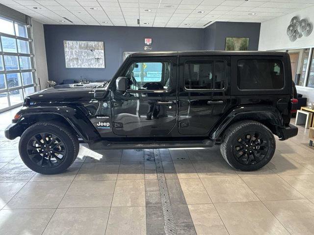 Used 2022 Jeep Wrangler Unlimited Sahara w/ Cold Weather Group image 2