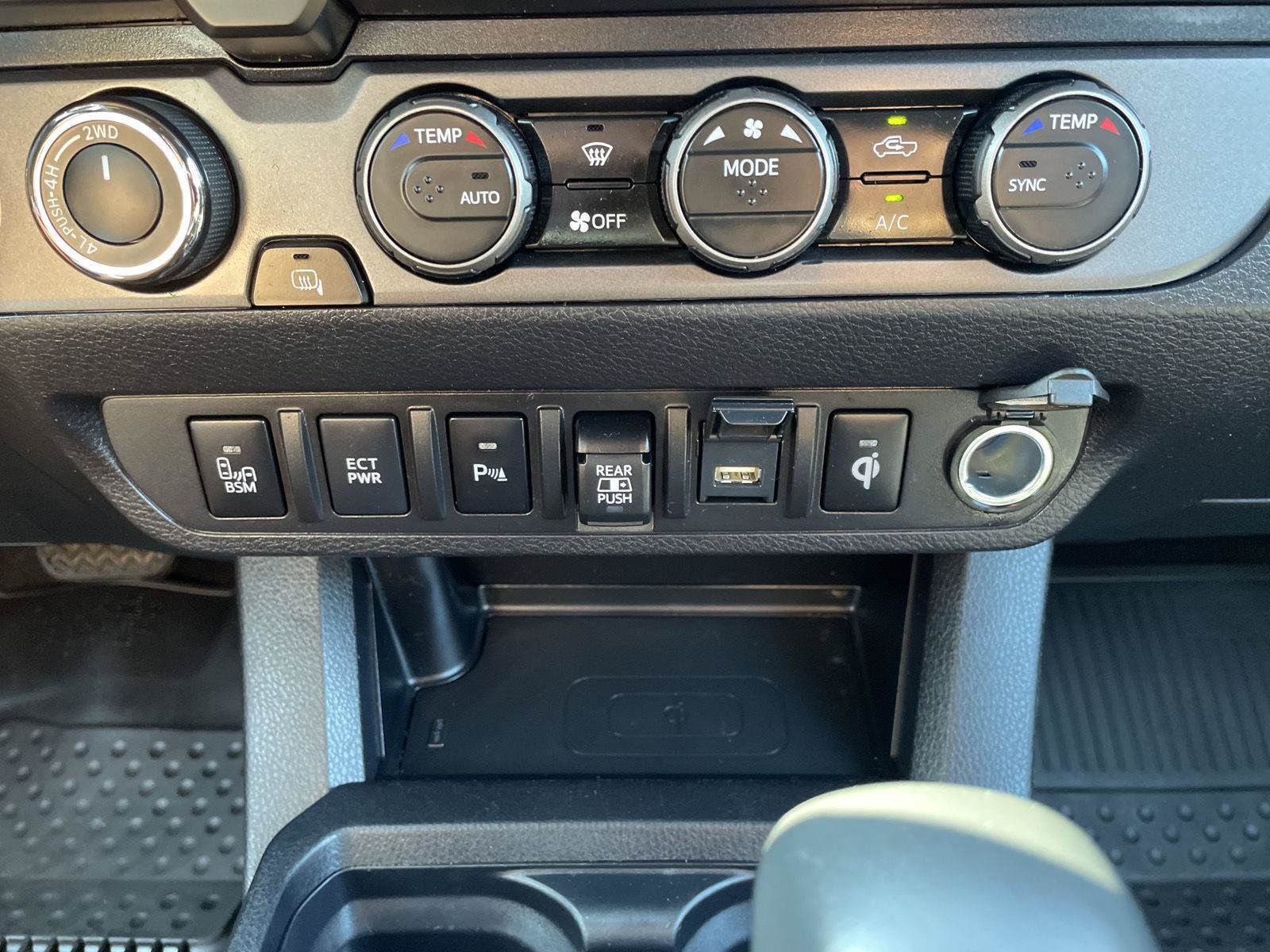 Used 2023 Toyota Tacoma TRD Sport w/ Technology Package AWD/4WD image 26
