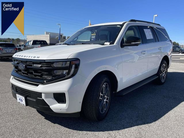 Certified 2025 Ford Expedition Active image 1