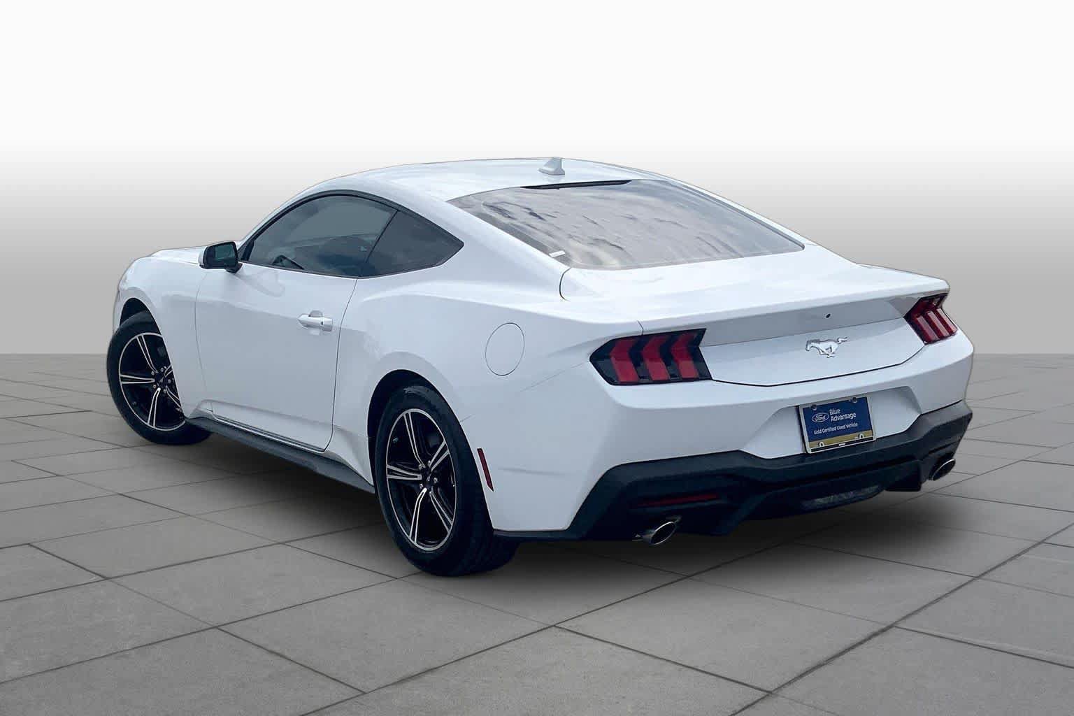 Certified 2025 Ford Mustang Coupe RWD image 11