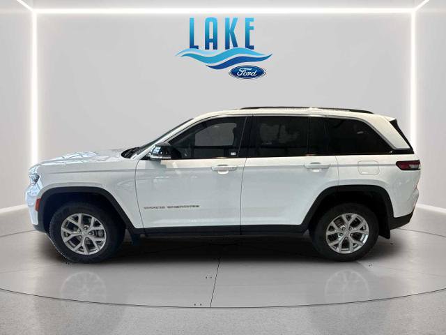 Used 2023 Jeep Grand Cherokee Limited AWD/4WD image 6