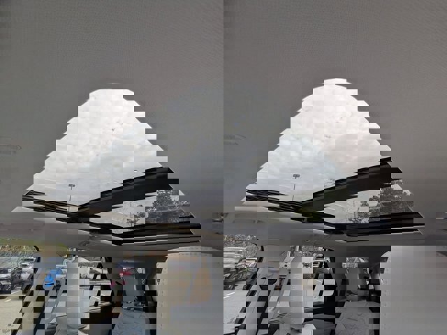 Certified 2025 Ford Explorer Platinum w/ Ultimate Package image 29