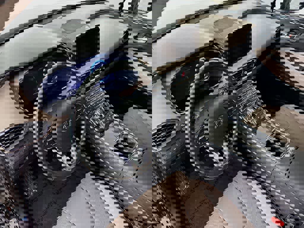 Used 2022 Hyundai Santa Fe Limited image 9