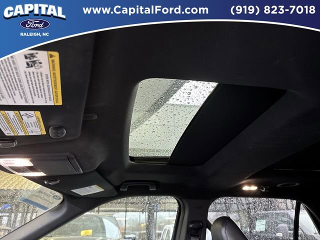 Certified 2019 Ford Explorer Limited w/ Ford Safe & Smart Package image 24