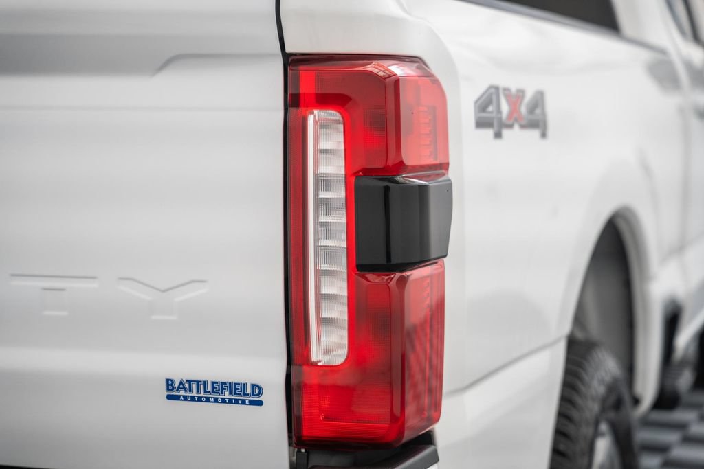 Certified 2024 Ford F250 Lariat w/ Lariat Ultimate Package AWD/4WD image 8
