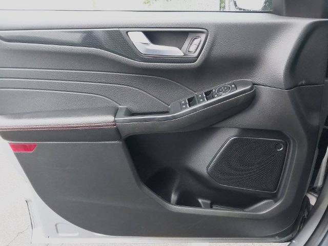 Certified 2024 Ford Escape ST-Line AWD/4WD image 14
