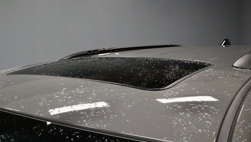 Used 2023 Dodge Durango R/T image 28