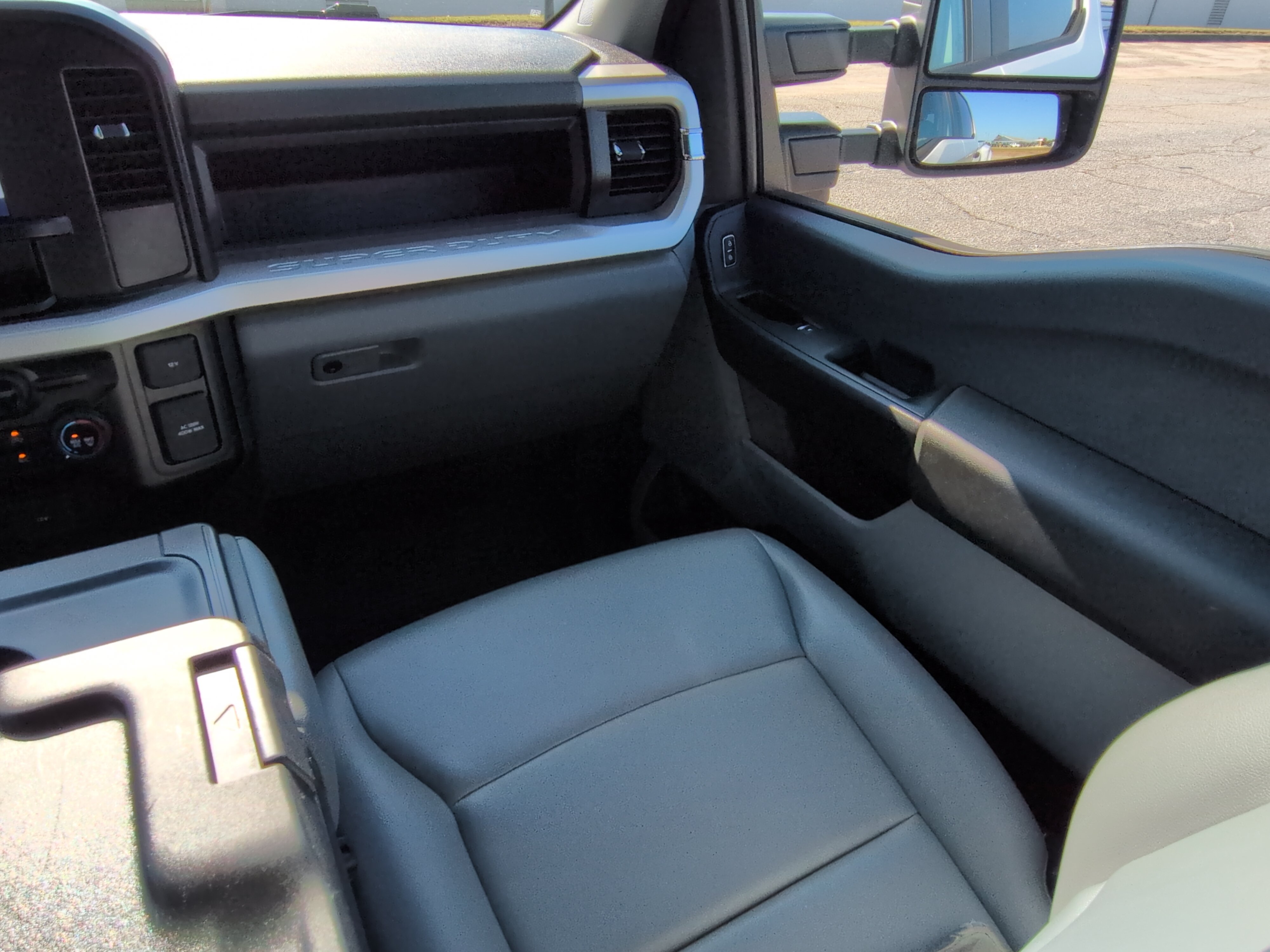 Certified 2025 Ford F350 XL w/ 360-Degree Camera Package AWD/4WD image 15