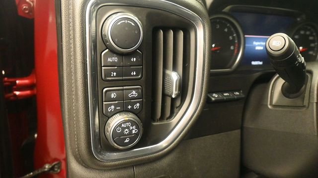 Used 2019 Chevrolet Silverado 1500 High Country w/ Technology Package AWD/4WD image 14