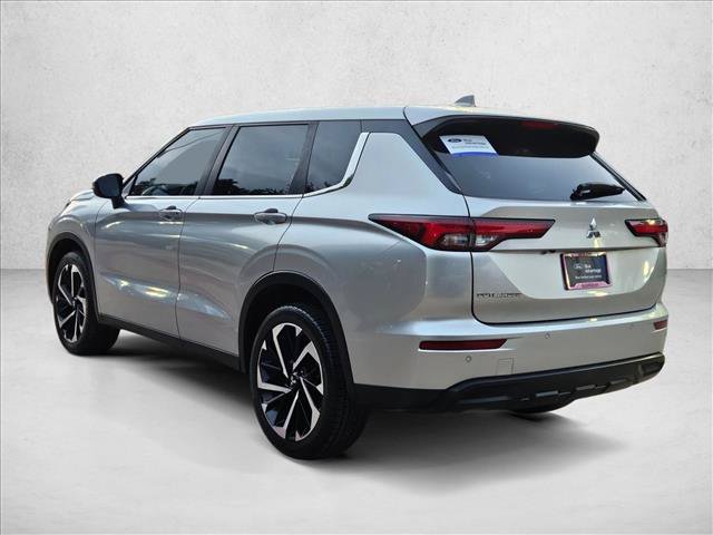 Used 2022 Mitsubishi Outlander ES FWD image 9
