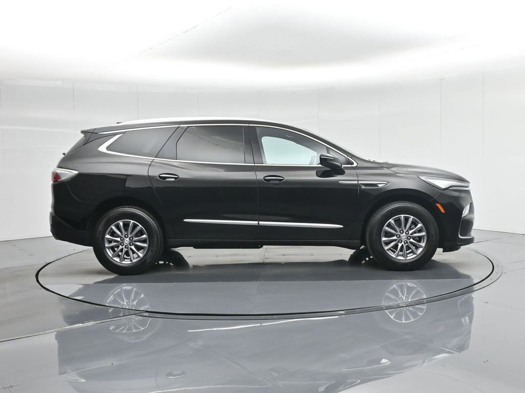 Used 2024 Buick Enclave Premium image 8