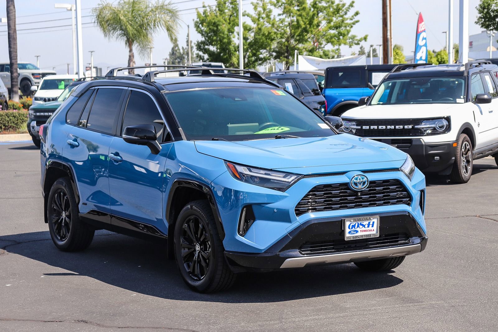 Used 2023 Toyota RAV4 XSE AWD/4WD image 3
