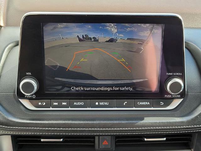 Used 2023 Nissan Rogue SV FWD image 16