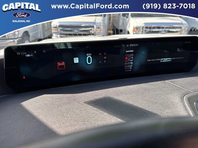 Certified 2025 Ford Expedition Max Platinum image 27