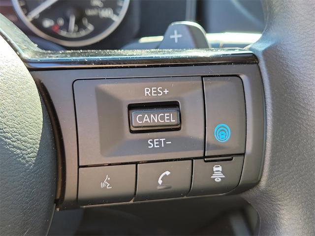 Used 2023 Nissan Rogue SV image 23