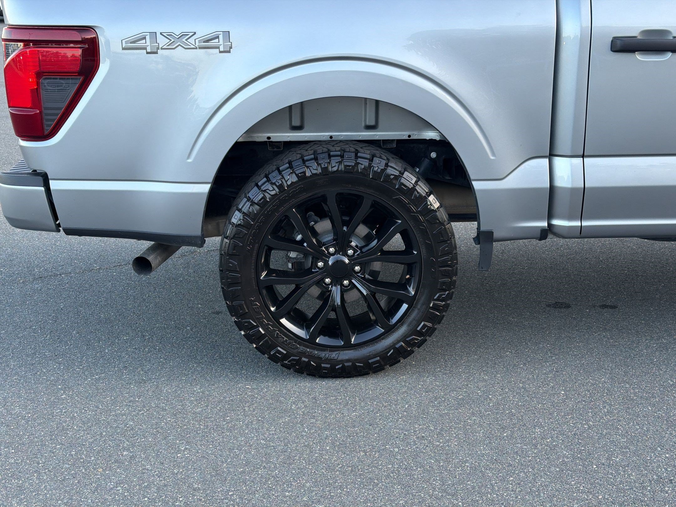 Certified 2025 Ford F150 STX w/ Equipment Group 200A AWD/4WD image 12