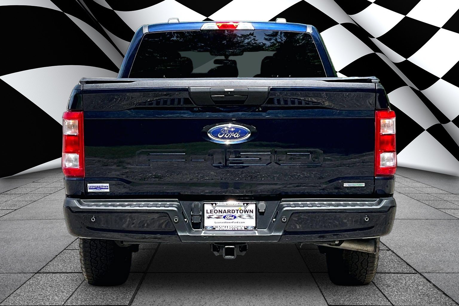 Certified 2023 Ford F150 XL w/ STX Appearance Package AWD/4WD image 4