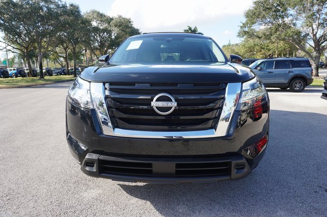 Used 2022 Nissan Pathfinder SV image 17