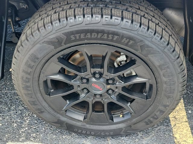 Used 2022 Toyota Tundra SR5 w/ Convenience Package RWD image 7