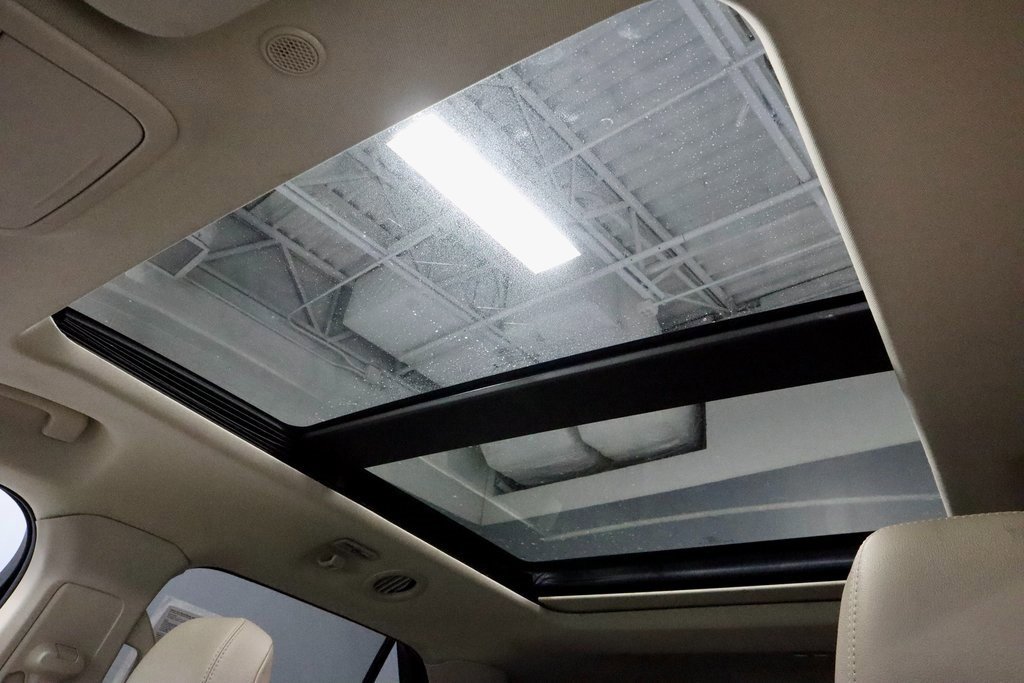 Certified 2020 Ford Explorer XLT w/ Equipment Group 202A image 28