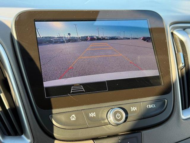 Used 2025 Chevrolet Malibu LT FWD image 16