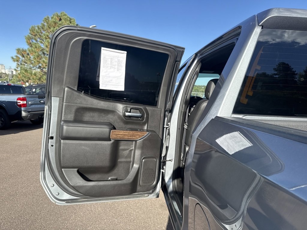 Used 2020 Chevrolet Silverado 1500 High Country w/ Technology Package image 16