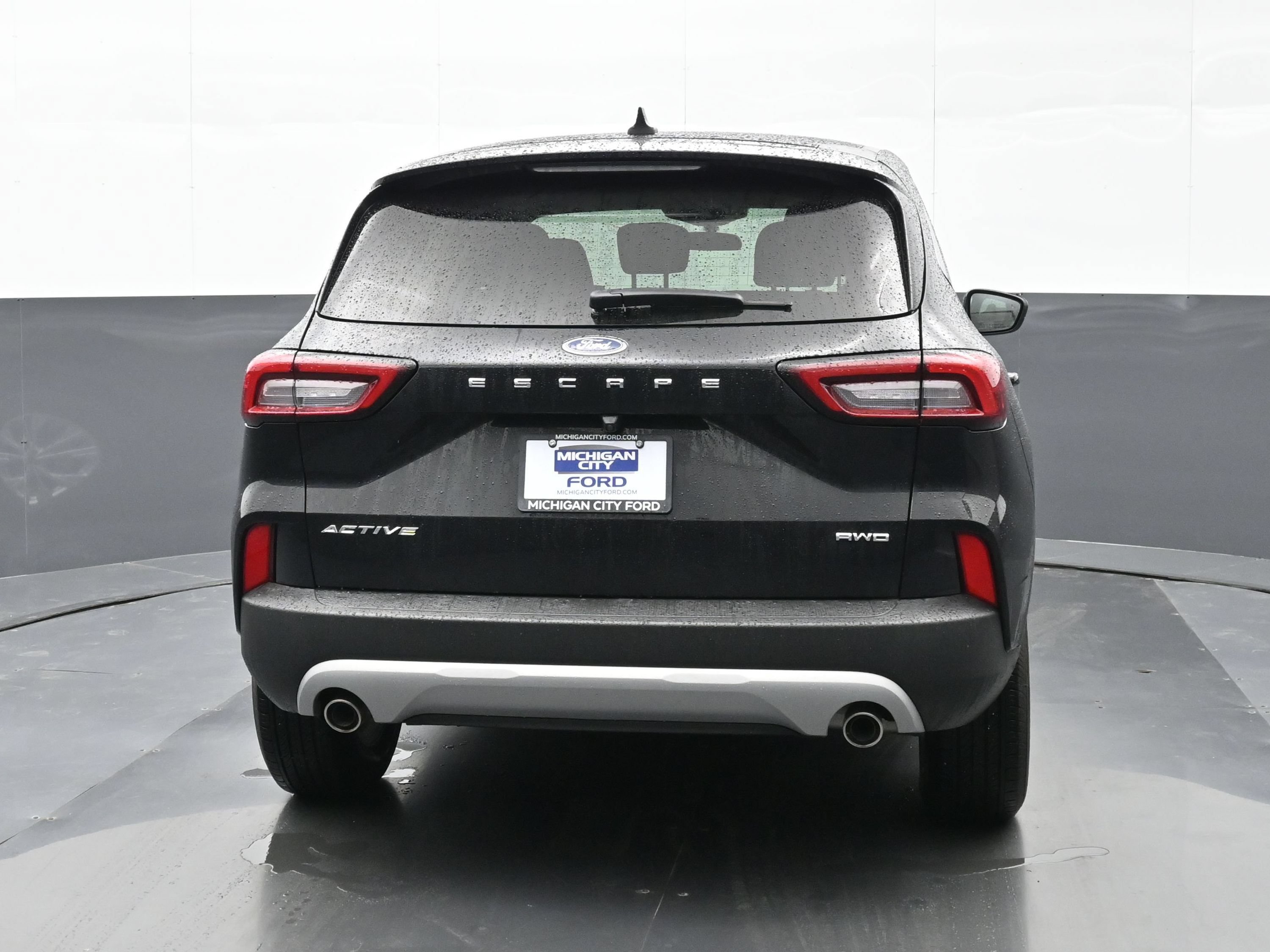 Certified 2024 Ford Escape Active AWD/4WD image 3
