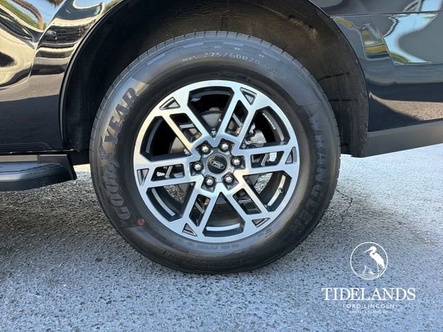 Certified 2025 Ford Expedition Active RWD image 33