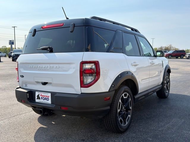 Certified 2022 Ford Bronco Sport Outer Banks w/ Tech Package AWD/4WD image 5