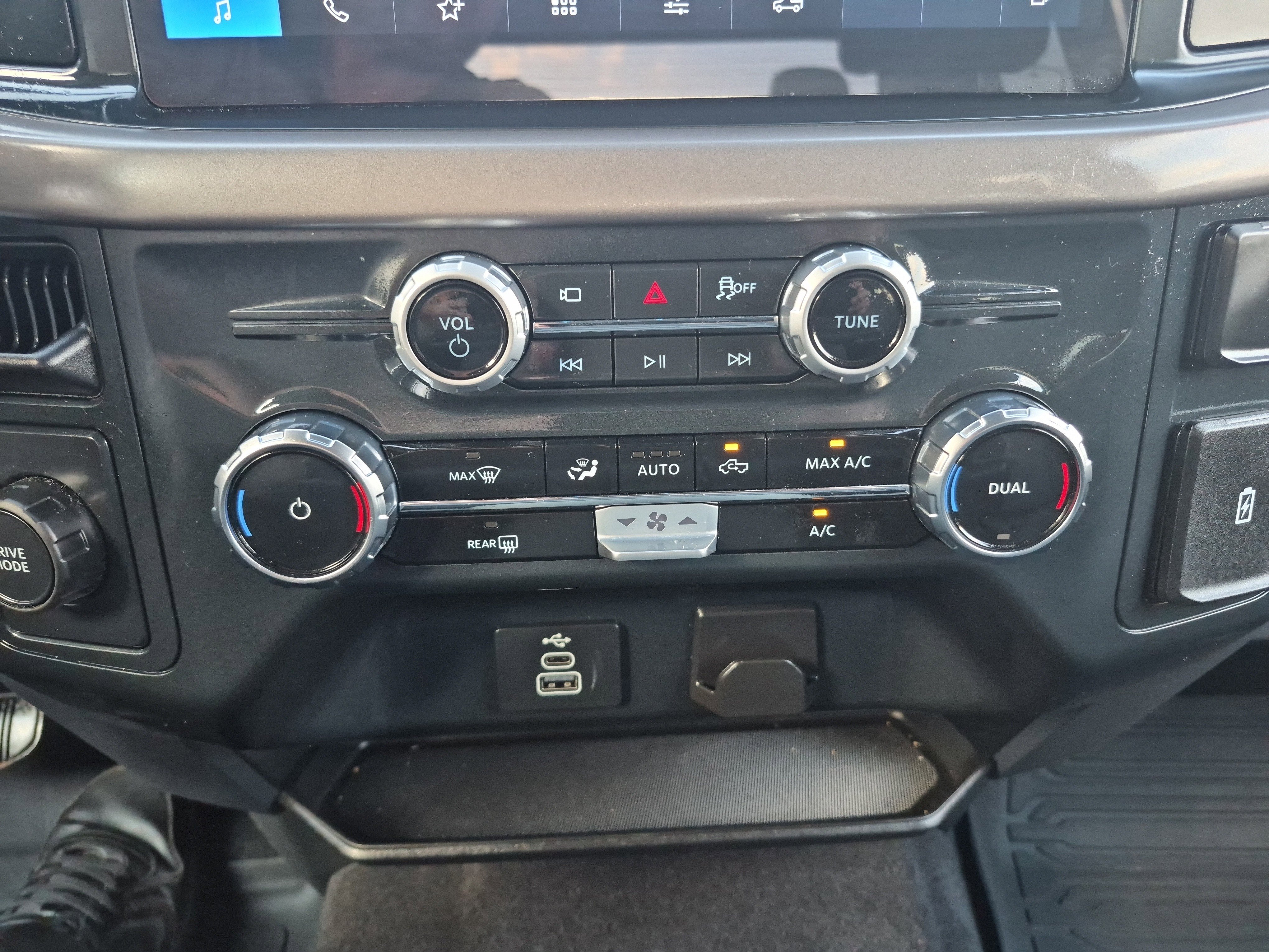 Certified 2025 Ford F150 XLT w/ Equipment Group 301A Standard image 35