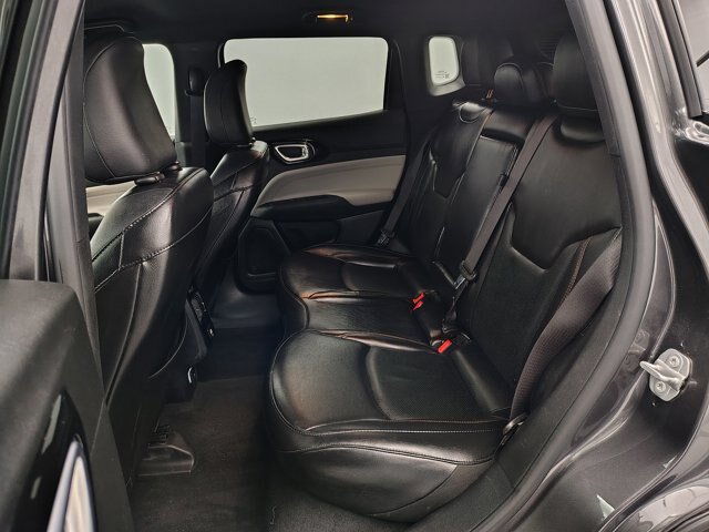 Used 2023 Jeep Compass Limited AWD/4WD image 23
