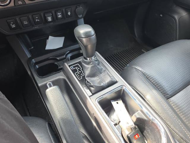Used 2019 Toyota Tacoma TRD Sport AWD/4WD image 36
