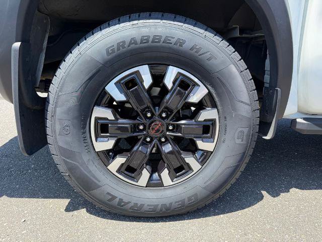 Used 2023 Nissan Frontier PRO-4X w/ Pro Convenience Package AWD/4WD image 11