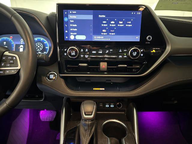 Used 2023 Toyota Highlander Platinum image 25