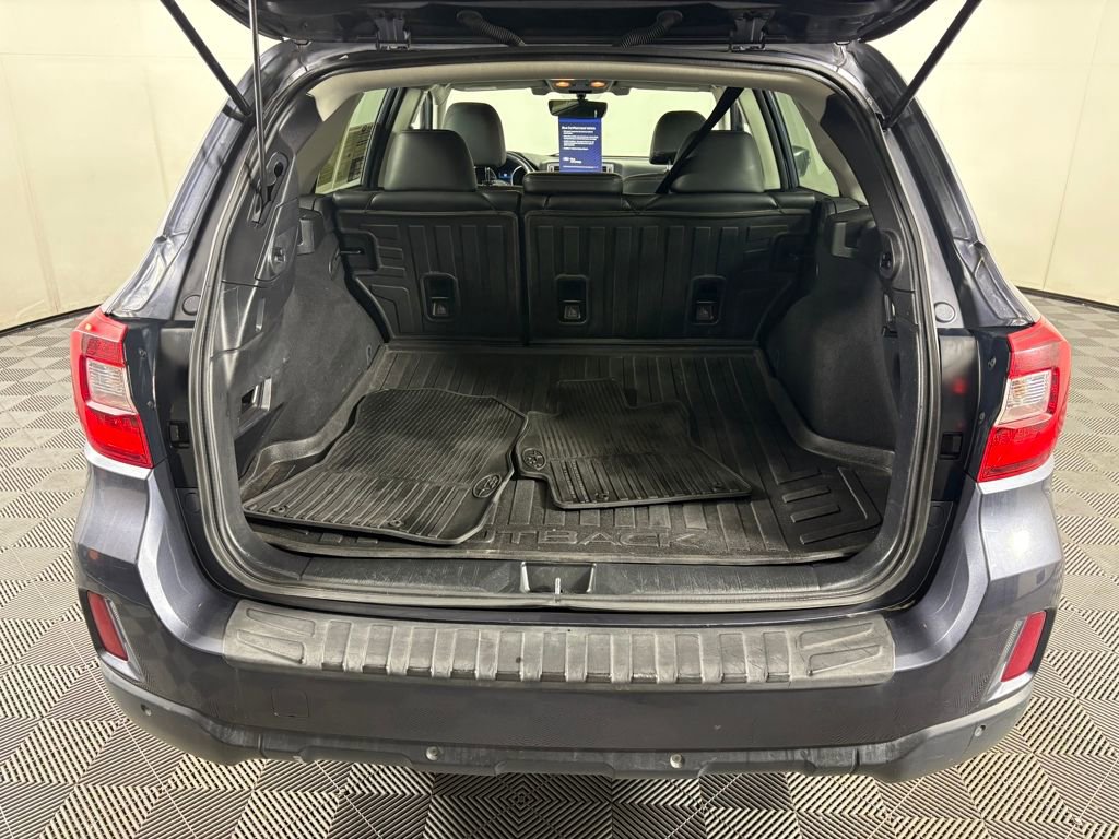 Used 2017 Subaru Outback 3.6R Limited image 30