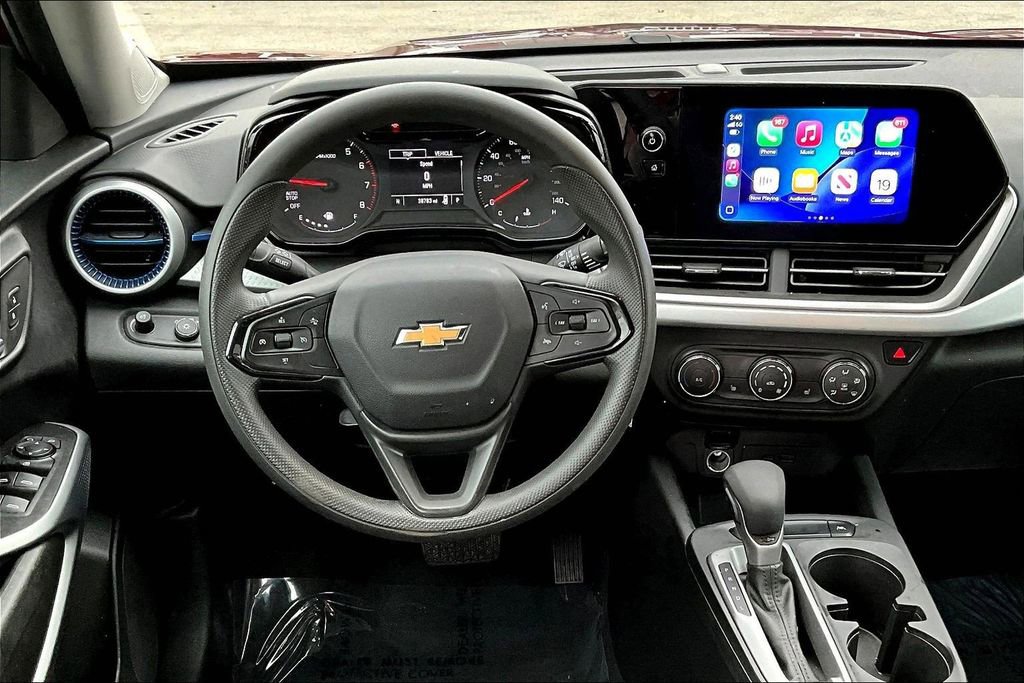 Used 2024 Chevrolet Trax LS w/ LS Convenience Package image 5