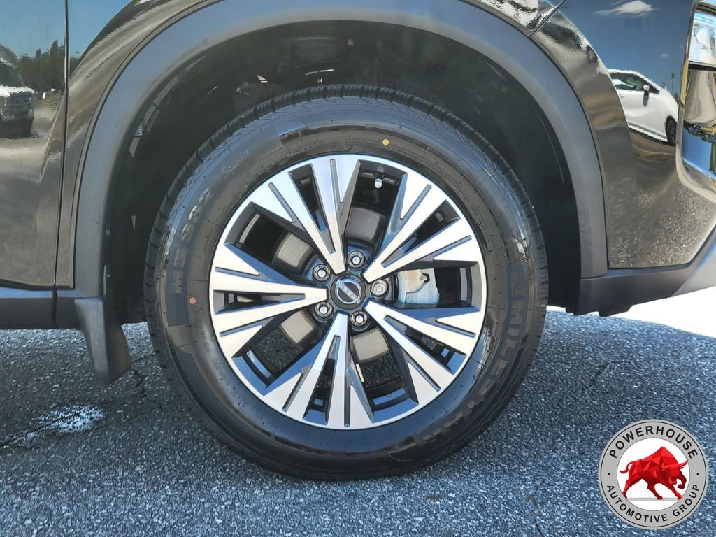 Used 2023 Nissan Rogue SV FWD image 12
